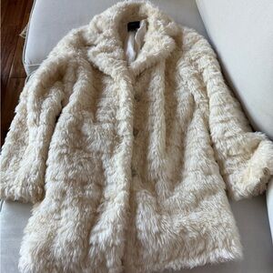 Forever 21 faux fur, cream winter coat, Small